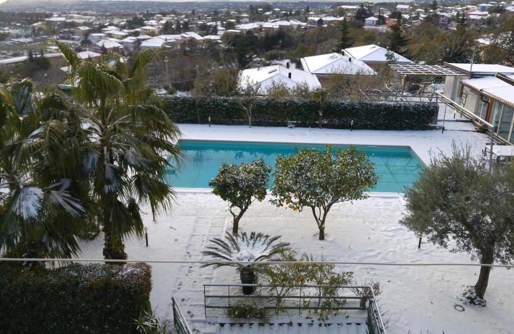 Etna Bike Holiday Zafferana Etnea Exterior photo